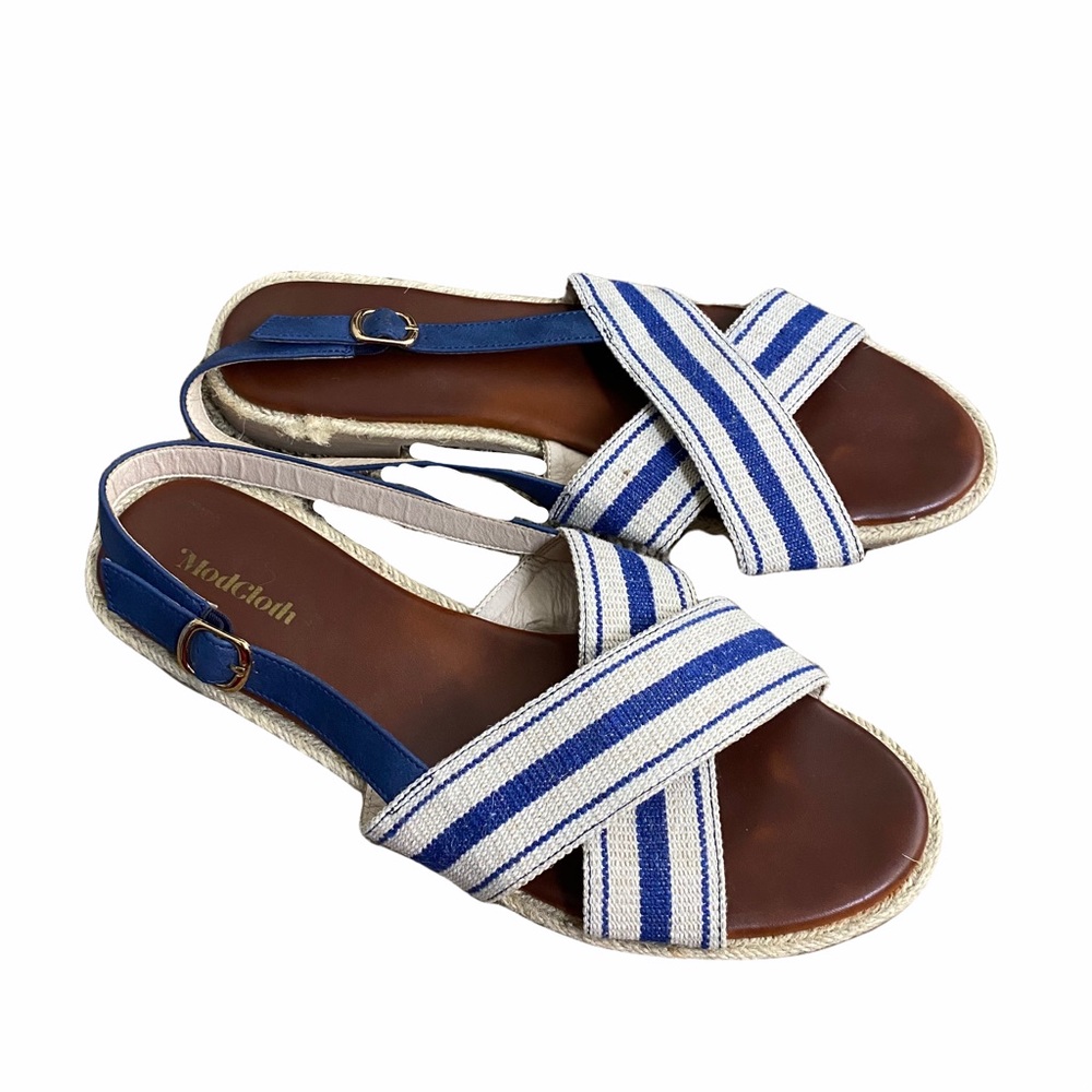 ModCloth Blue and White Stripped CrissCross Strapped Sandal sz 10